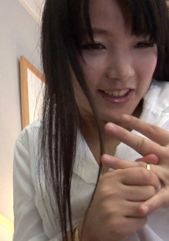 お母さまは不安と期待の表情お母さまとの出会いプライベートSEX動画撮影